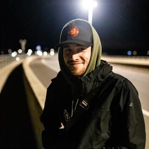 Meet your Posher, Tom